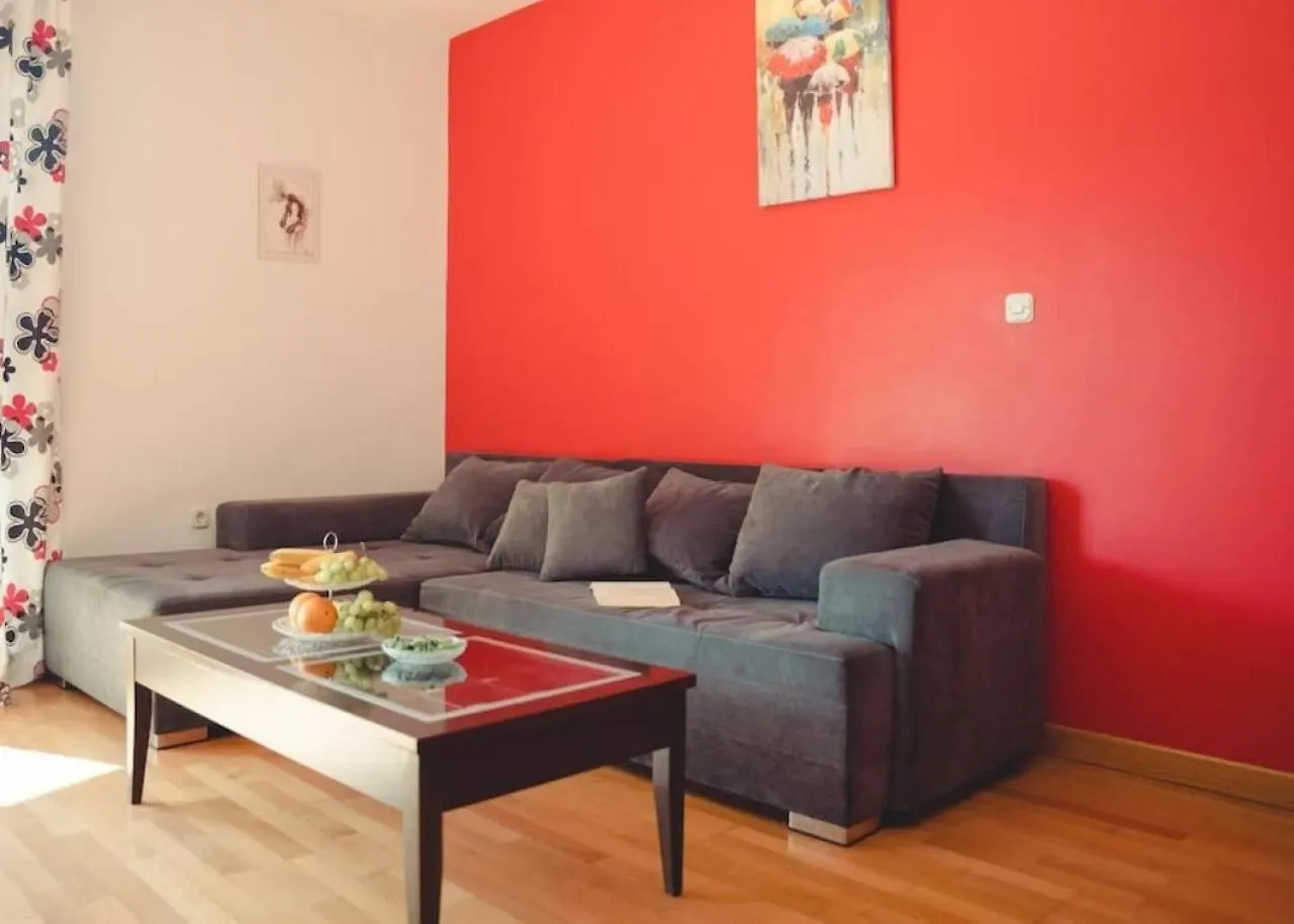 Lovely 1-Bedroom Apt W/ Seaview + Free Parking Trogir 0*,  Croatia