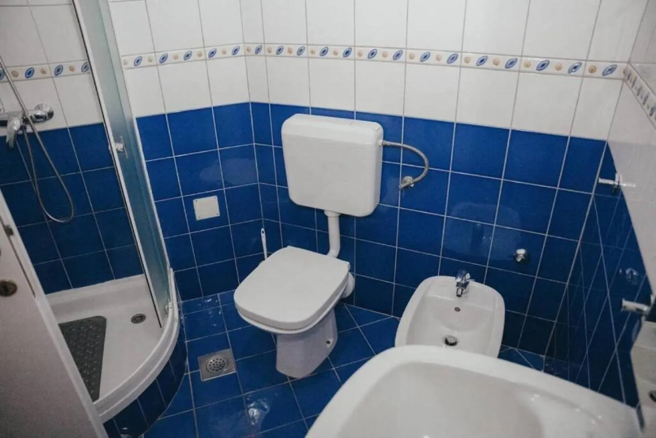 Lovely 1-Bedroom Apt W/ Seaview + Free Parking Trogir